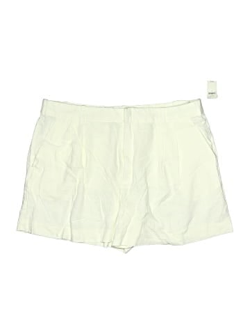 Gap Shorts (view 1)