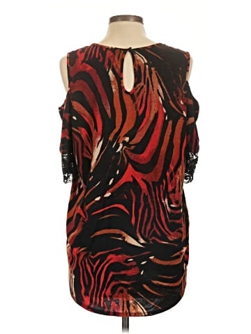 AUW Sleeveless Blouse (view 2)