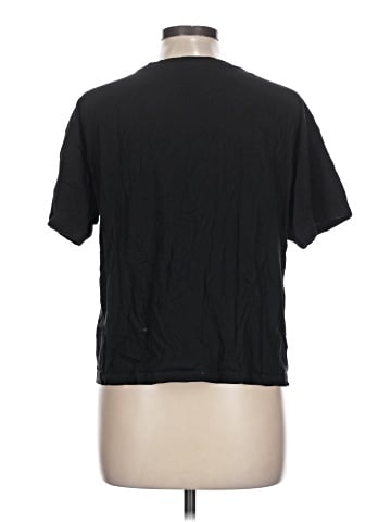 Victoria's Secret Short Sleeve T-Shirt (view 2)