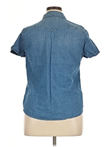 Levi's Short Sleeve Button-Down Shirt (view 2)