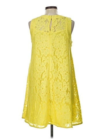 Donna Morgan Cocktail Dress (view 2)