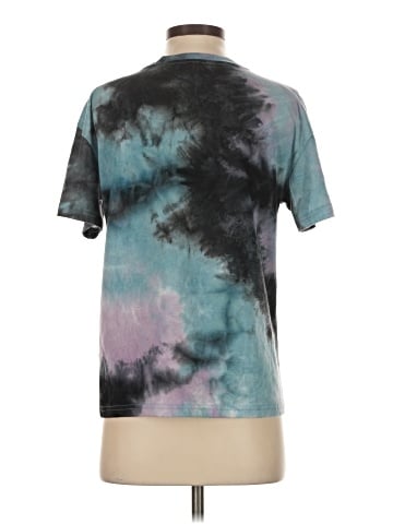 Shein Short Sleeve T-Shirt (view 2)