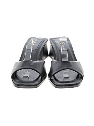 Chinese Laundry Sandals (view 2)