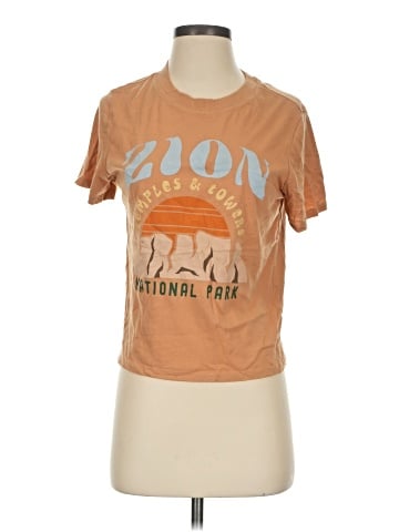 Zoe+Liv Short Sleeve T-Shirt (view 1)