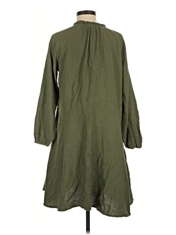 Saks Fifth Avenue Casual Dress (view 2)