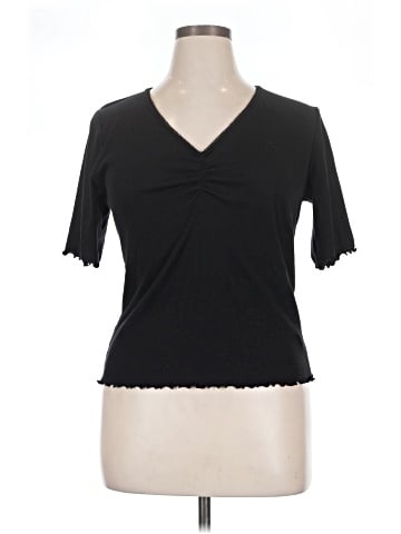 Old Navy Short Sleeve T-Shirt (view 1)