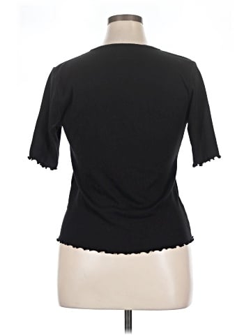 Old Navy Short Sleeve T-Shirt (view 2)