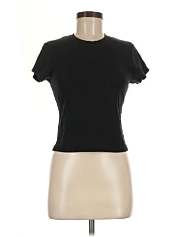 Uniqlo Short Sleeve T-Shirt (view 1)