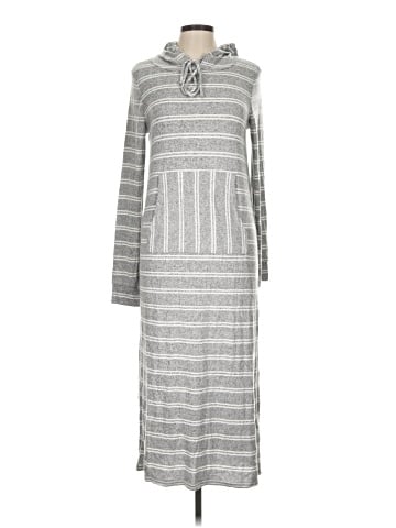 Le Lis Casual Dress (view 1)