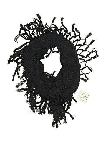 BP. Scarf (view 1)