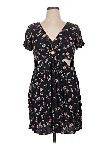 American Eagle Outfitters Casual Dress (view 1)