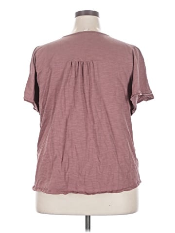 Maurices Short Sleeve T-Shirt (view 2)