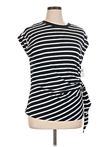 Old Navy Sleeveless T-Shirt (view 1)