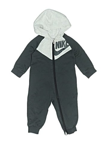 Nike Long Sleeve Outfit (view 1)
