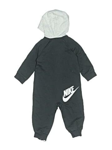Nike Long Sleeve Outfit (view 2)