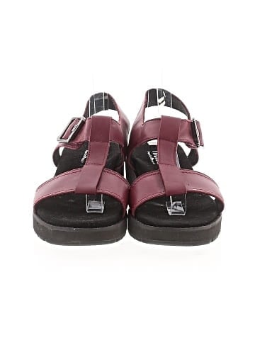 Munro American Sandals (view 2)