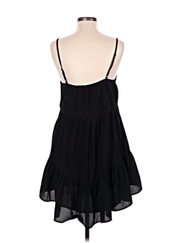 Urban Outfitters Casual Dress (view 2)