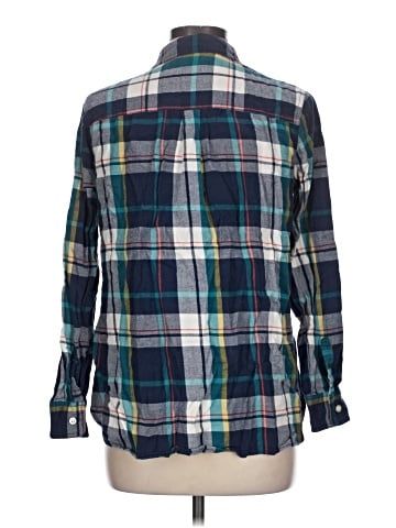 Old Navy Long Sleeve Button-Down Shirt (view 2)