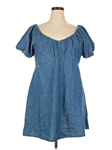 Old Navy Casual Dress (view 1)