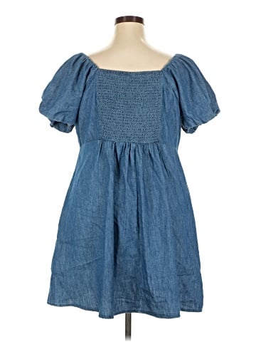 Old Navy Casual Dress (view 2)