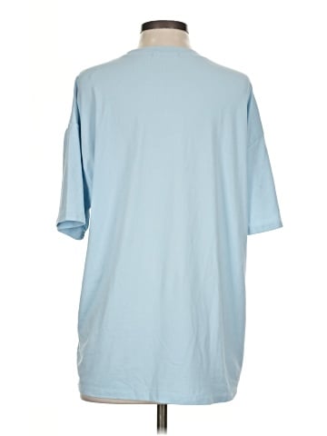 Shein Short Sleeve T-Shirt (view 2)