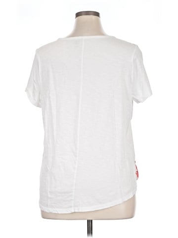Crown & Ivy Short Sleeve T-Shirt (view 2)