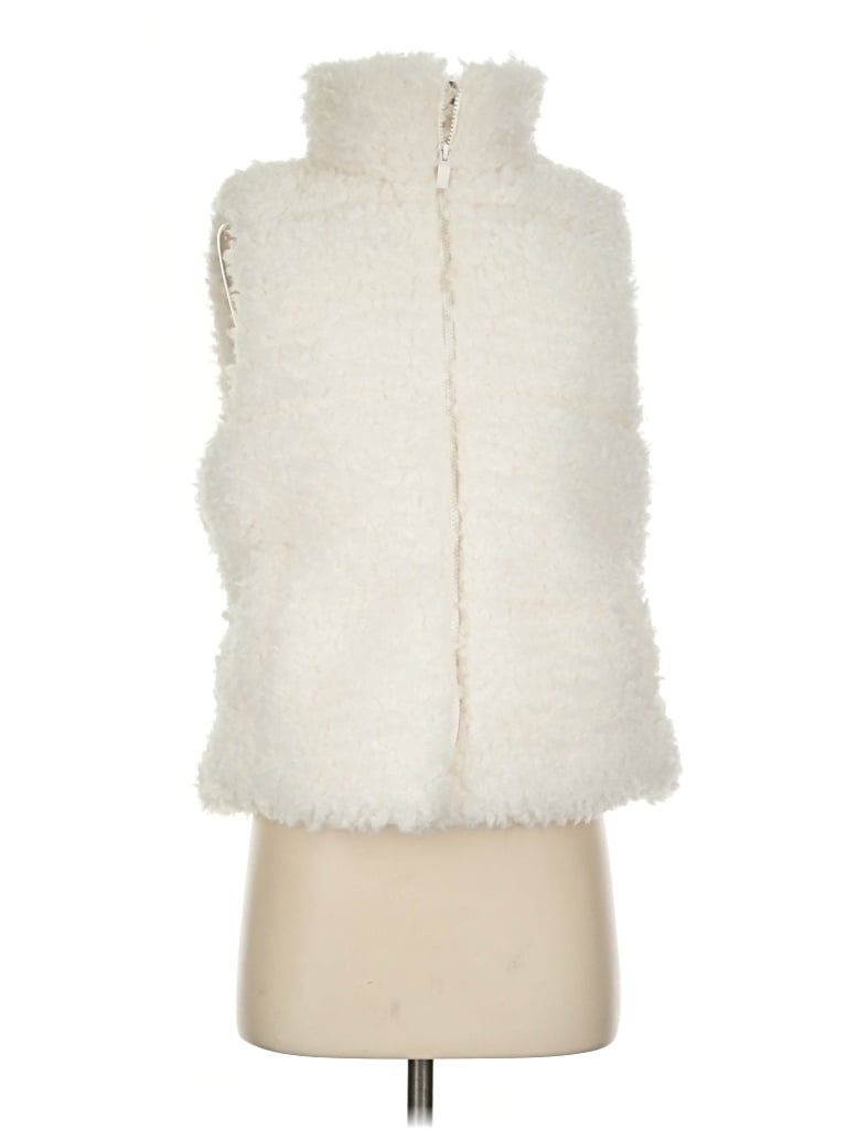 Universal Thread Faux Fur Vest In Ivory