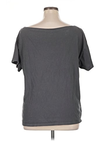 Hollister Short Sleeve T-Shirt (view 2)