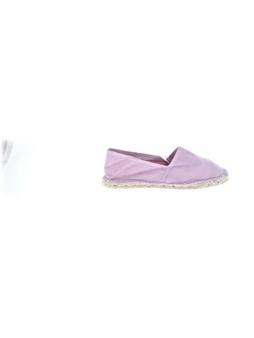 Unbranded Flats (view 1)