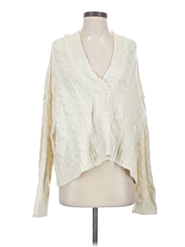 American Eagle Outfitters Pullover Sweater (view 1)