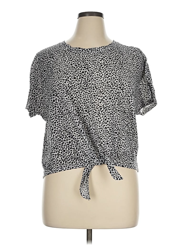 Pre-owned Rafaella Short Sleeve T-shirt In Gray