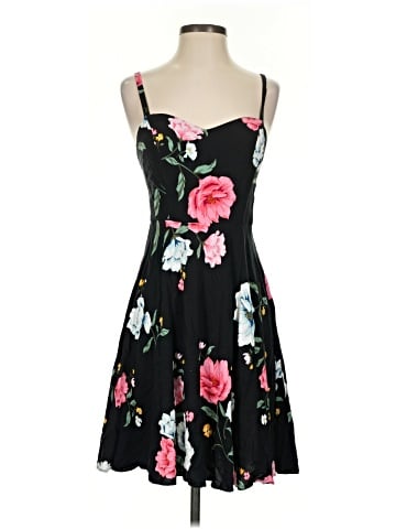 Old Navy Casual Dress (view 1)