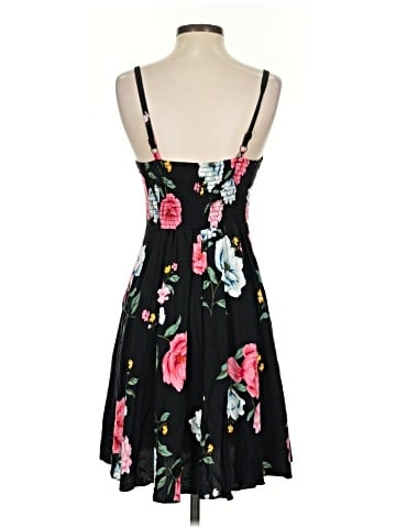 Old Navy Casual Dress (view 2)