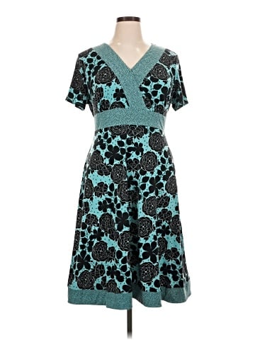 Apt. 9 Cocktail Dress (view 1)