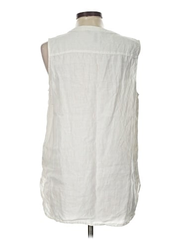Ellen Tracy Sleeveless Button-Down Shirt (view 2)