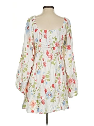 Old Navy Casual Dress (view 2)
