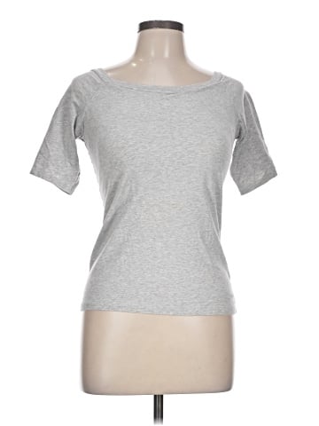 Uniqlo Short Sleeve T-Shirt (view 1)
