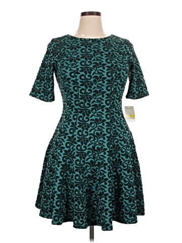 Danny And Nicole Cocktail Dress (view 1)