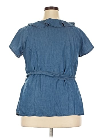 St. John's Bay Short Sleeve Blouse (view 2)