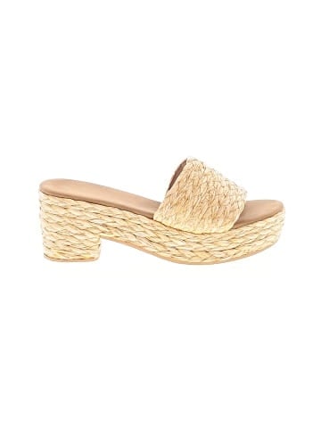 Unbranded Wedges (view 1)