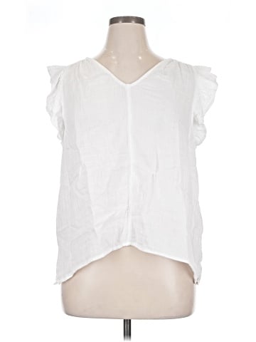 Old Navy Sleeveless T-Shirt (view 1)