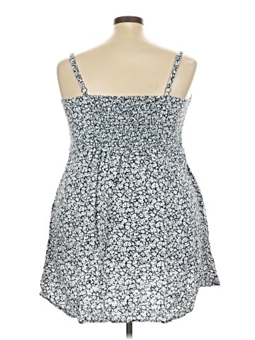 Old Navy Casual Dress (view 2)