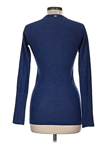 Lululemon Athletica Long Sleeve T-Shirt (view 2)