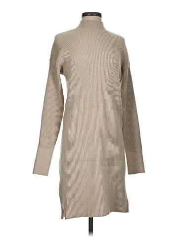 Abercrombie & Fitch Casual Dress (view 1)