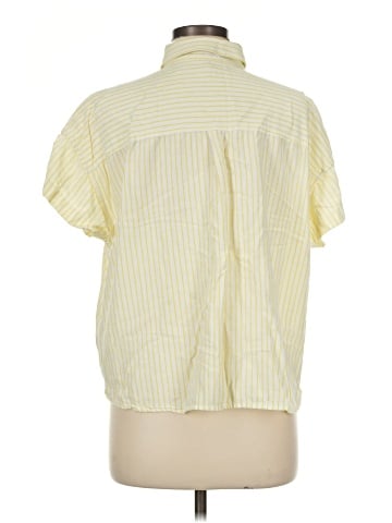 Levi's Short Sleeve Button-Down Shirt (view 2)