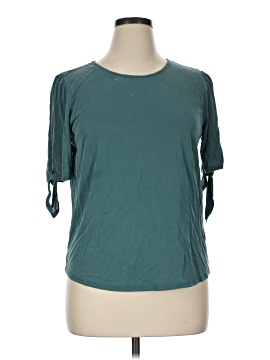 Green Envelope Short Sleeve Top