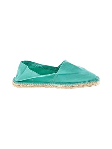 Unbranded Flats (view 1)