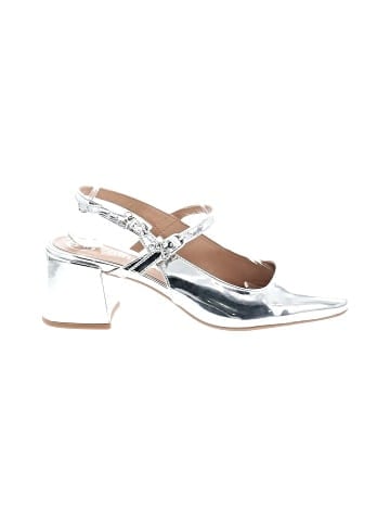 Sam & Libby Heels (view 1)