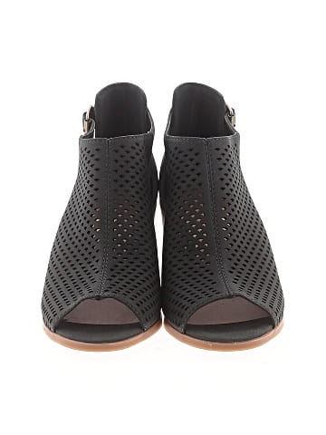 Jessica Simpson Sandals (view 2)