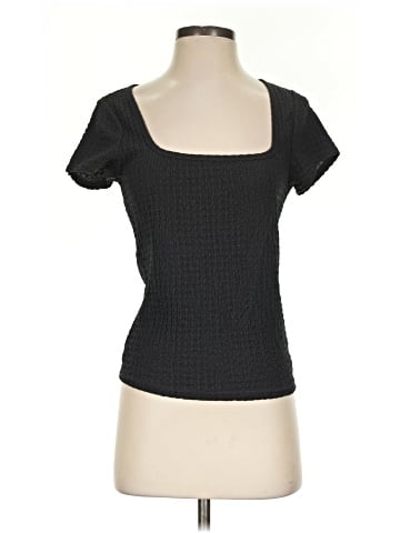 Old Navy Short Sleeve T-Shirt (view 1)